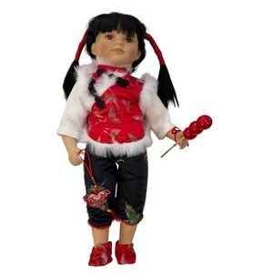 Duck House Heirloom Doll Yanyan Collectible Limited Production in Box